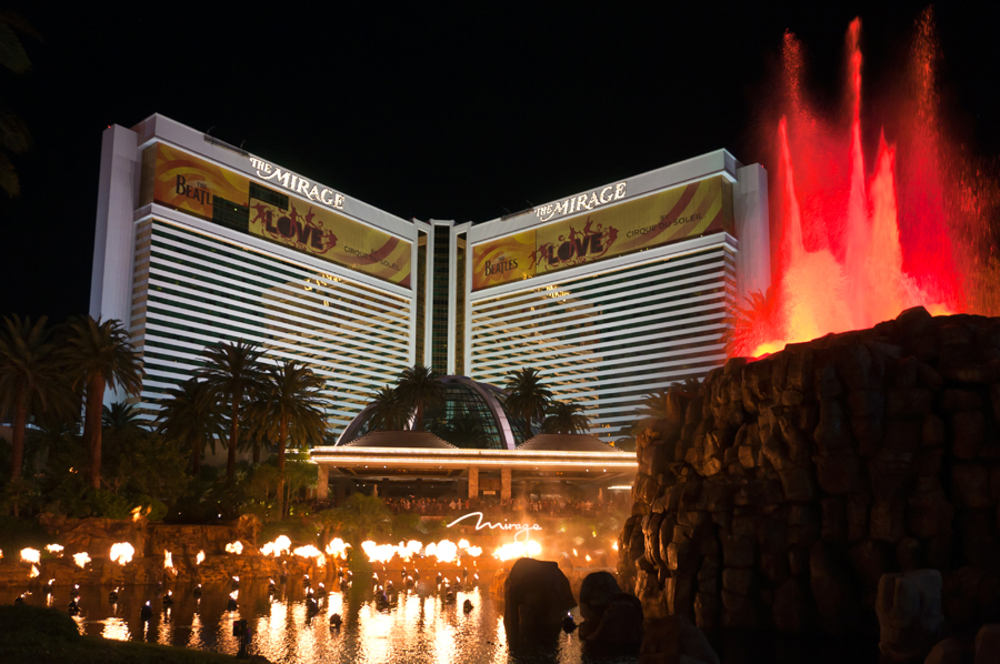 Mirage volcano - 177 - Vegas Photo Tour -