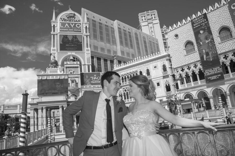 Vegas Limo Photo Tour couple in front of Venetian - 143 - Vegas Photo Tour -